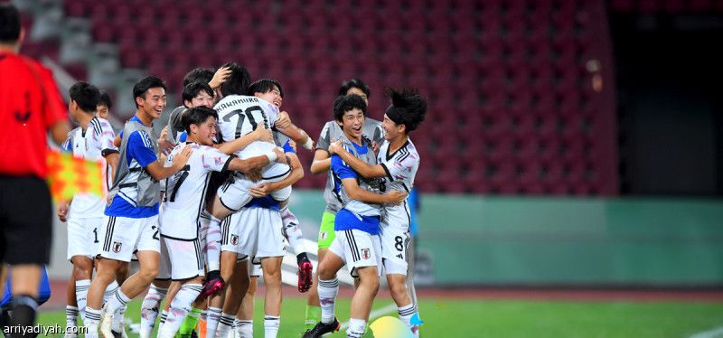 بسبب «التاريخية».. الصقور تواجه أوزبكستان