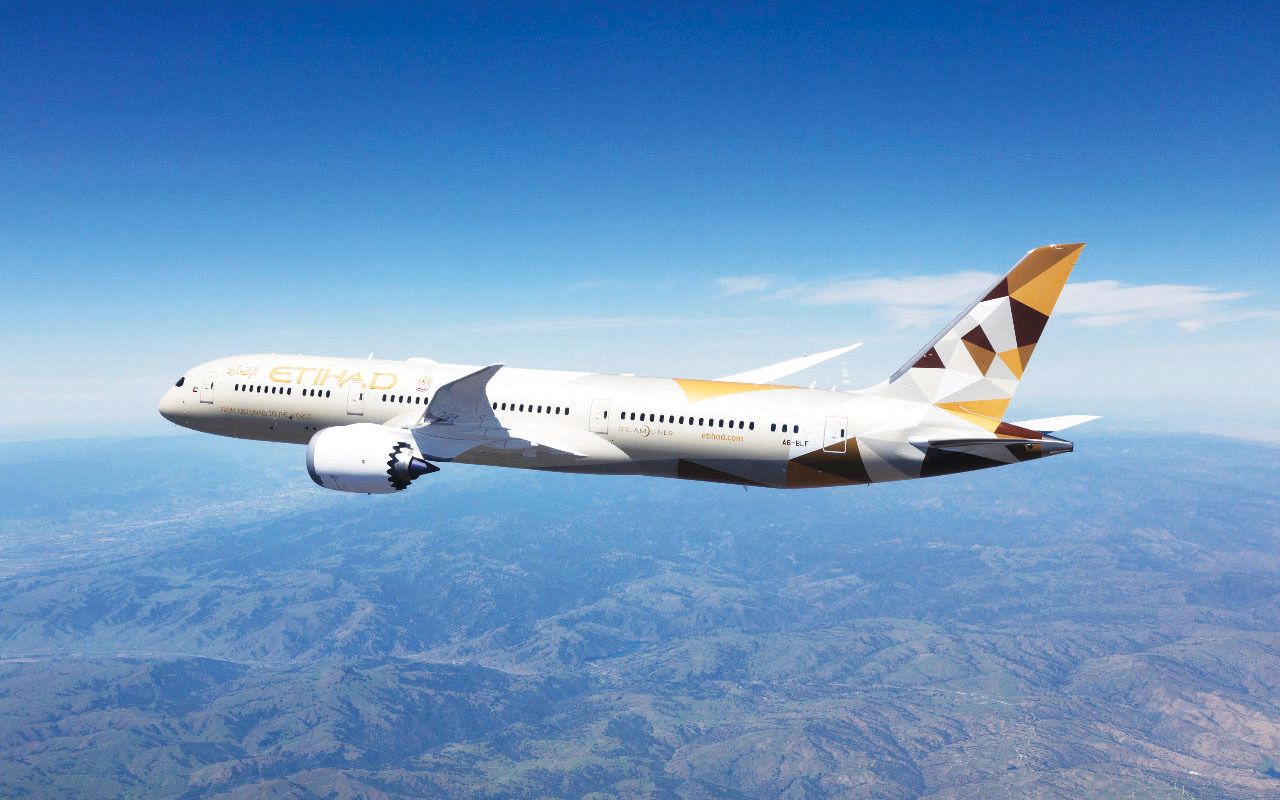 «الاتحاد للطيران» تشغّل رحلات إضافية خلال موسم الحج