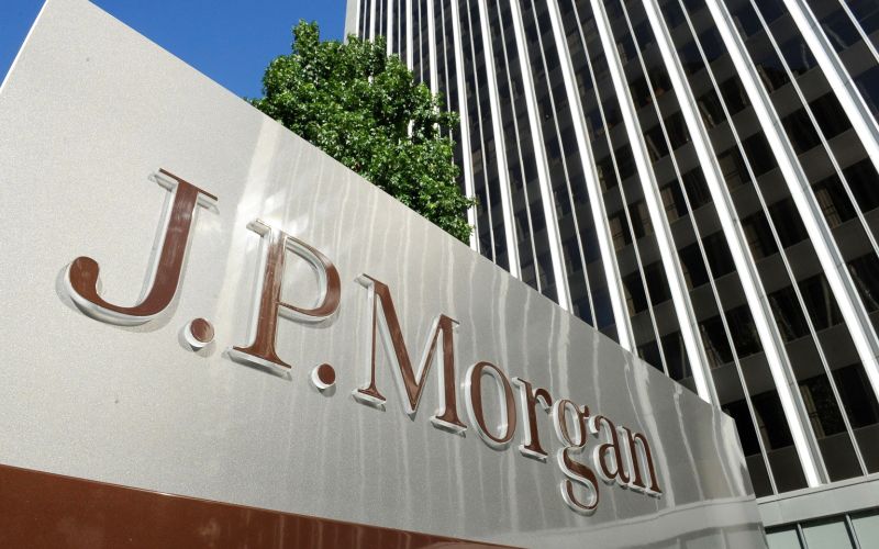 جيه بي مورغان يسرّح 40 مصرفياً في أمريكا