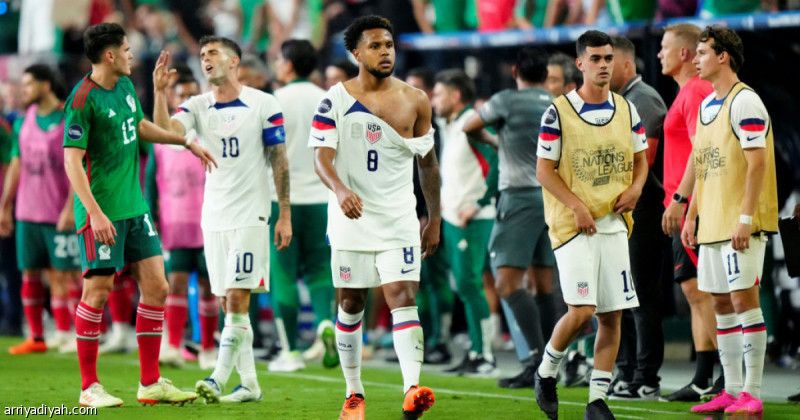 «كونكاكاف» يعاقب أربعة لاعبين