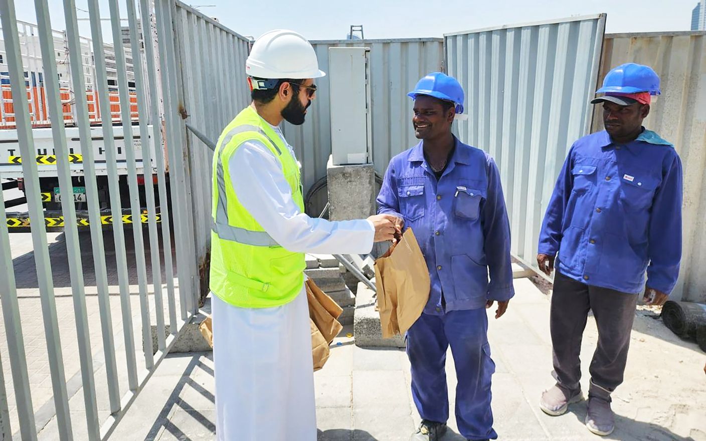 بلدية أبوظبي تطلق مبادرة «كسوة العيد»