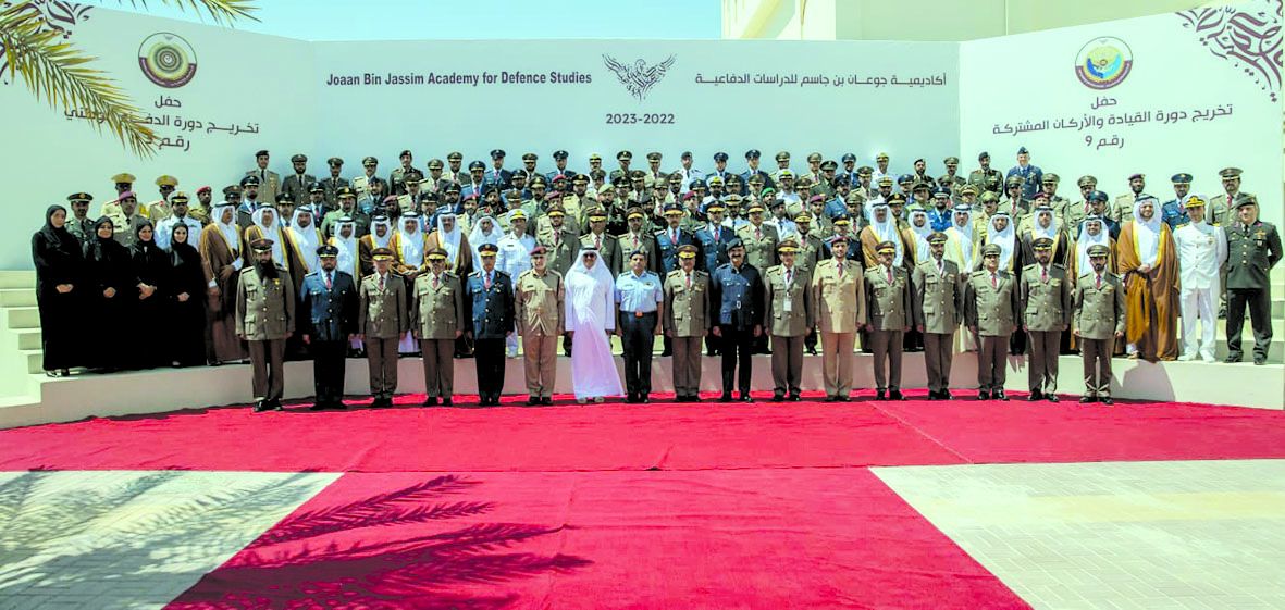 أكاديمية «جوعان» تحتفي بخريجي «الدفاع الوطني» و «القيادة المشتركة»