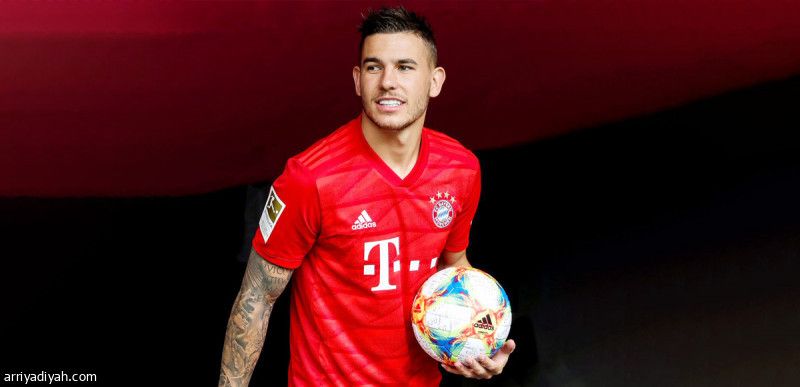 ألتراس باريس يرفض هيرنانديز