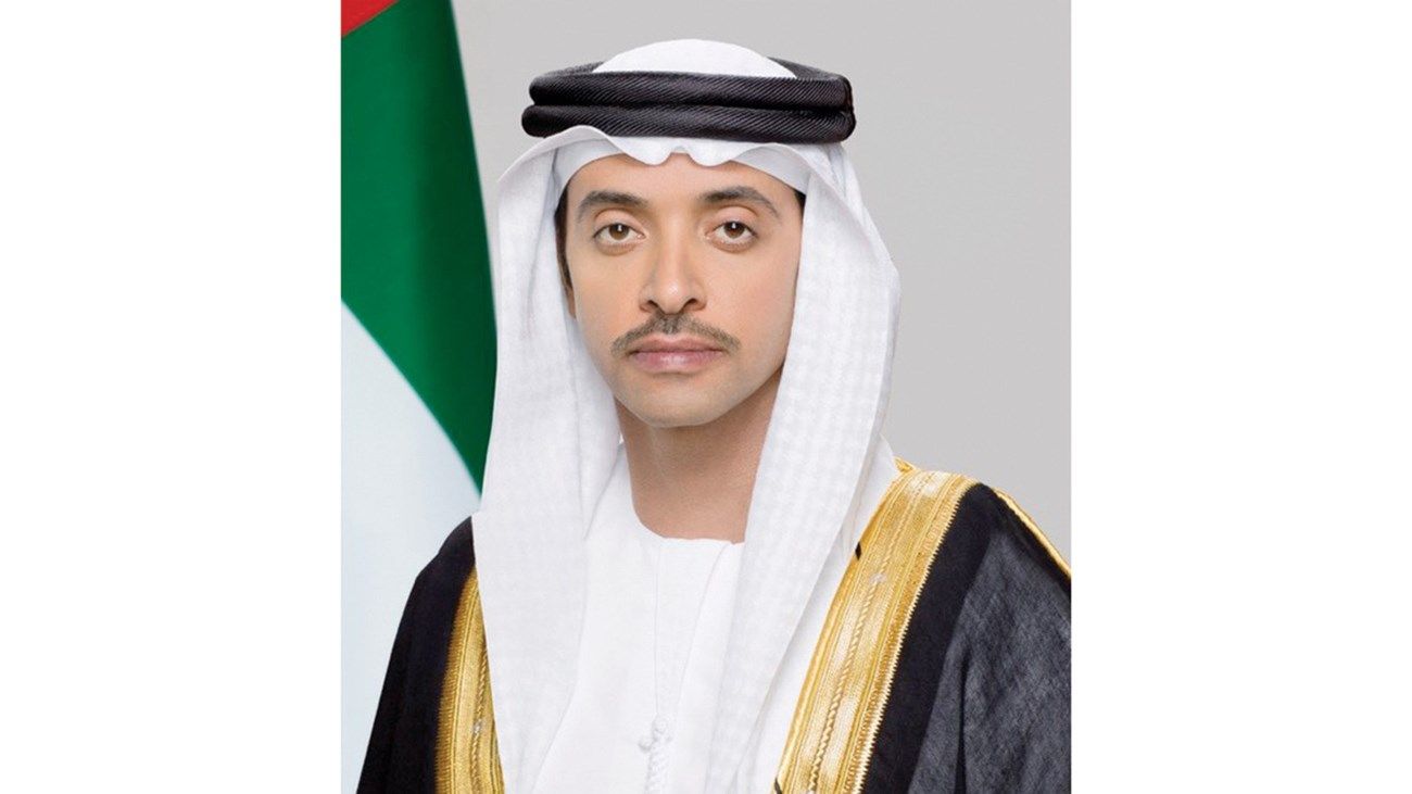 هزاع بن زايد يهنئ رئيس الدولة ونائبيه والحكام بعيد الأضحى