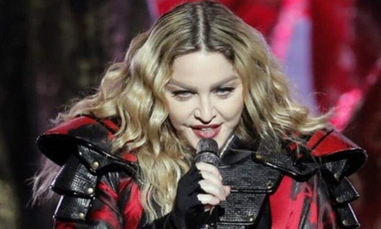 مادونا تدخل العناية المركزة