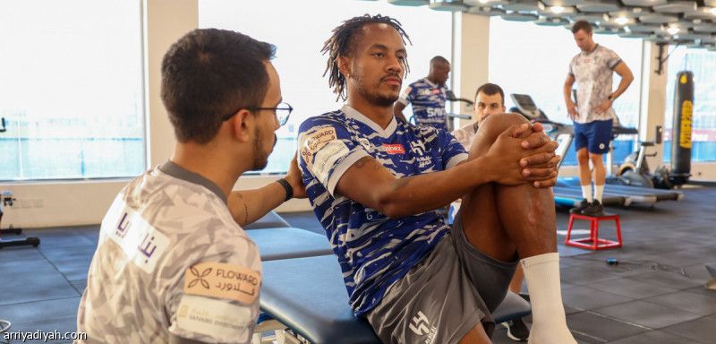 الدوسري ونونو يقودان تدريبات الهلال