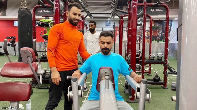 العمري وخبراني.. تدريبات مكثفة