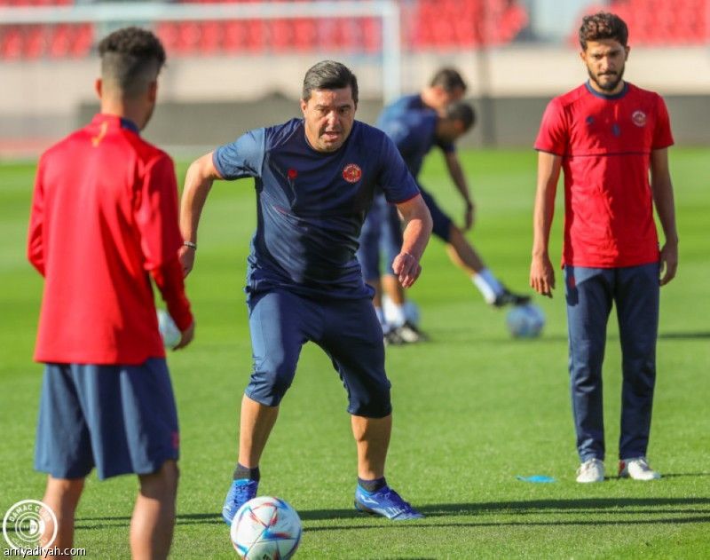 كوزمين يقود عودة ضمك