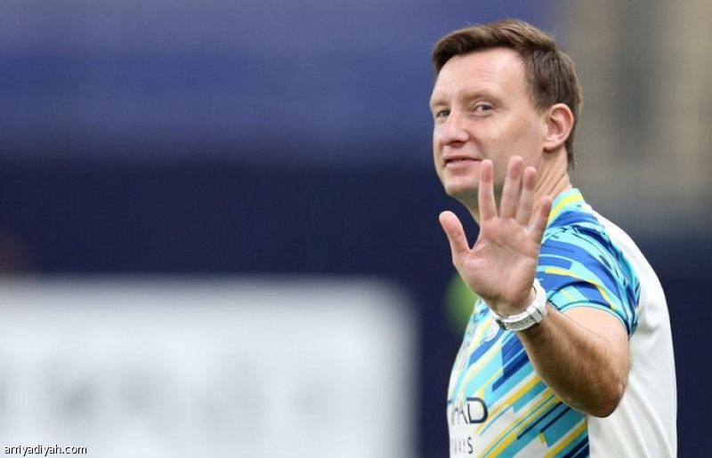 العربي يعين هورفات مدربا