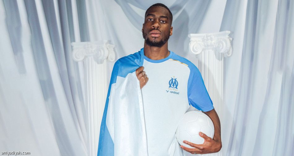 مرسيليا يعزز خط الوسط