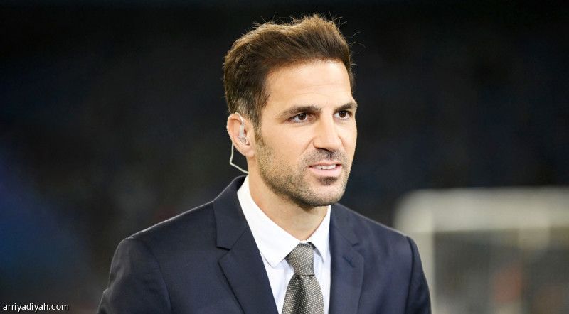 فابريجاس يحترف التدريب