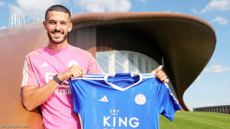 ليستر.. لاعبان جديدان