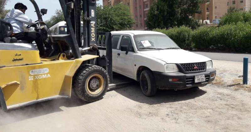 البلدية: تحرير 165 مخالفة نظافة عامة ورفع 103 سيارات مهملة وسكراب في «الأحمدي»