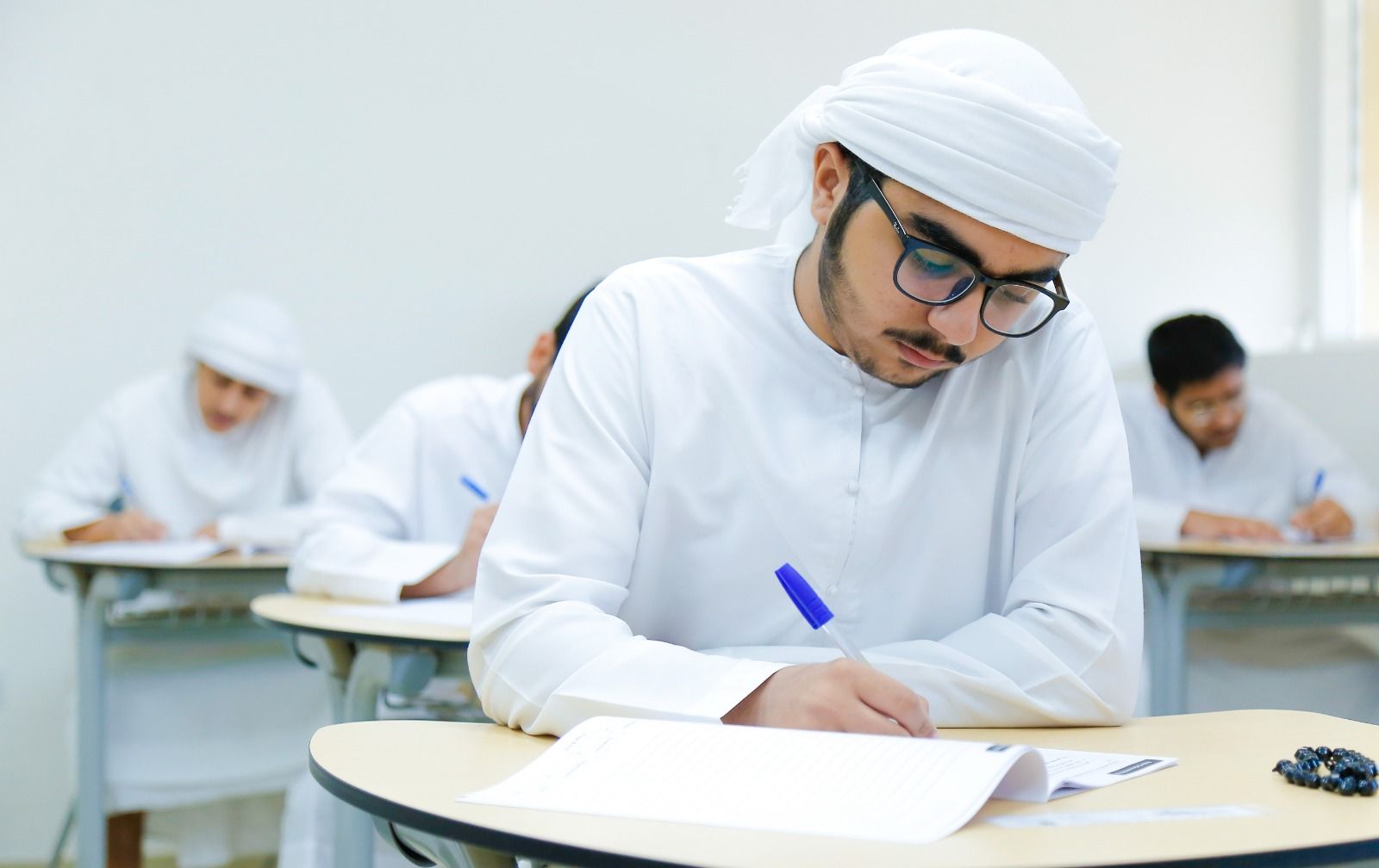 "تعليم" تطلق خدمة تصديق شهادة الثانوية لاستخدامها خارج الدولة