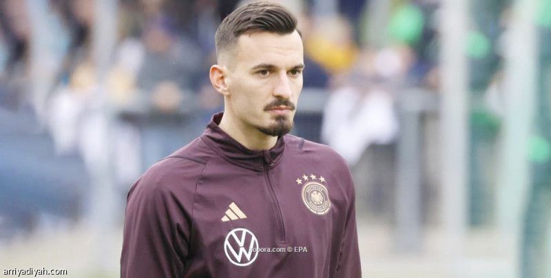 بعد الإعارة أوجسبورج يتفق مع بيريشا