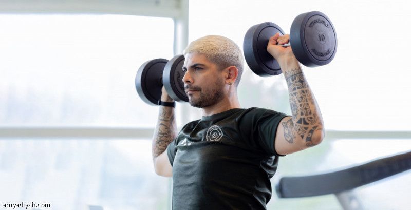 الشباب.. تحمل.. وتمرير سريع