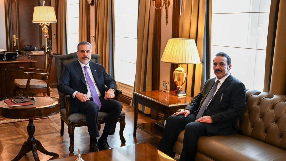 وزير الخارجية التركي يجتمع مع سفير دولة قطر