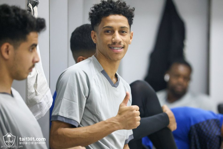 الطائي ينطلق بقيادة ريزيتش