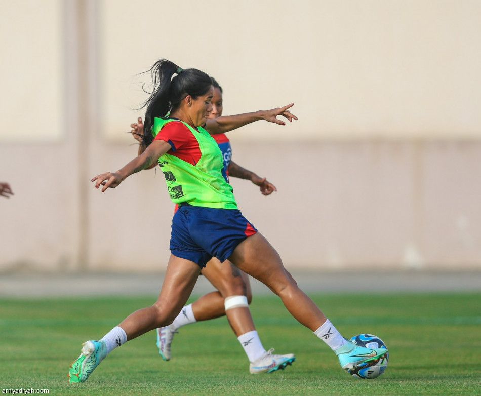 أبها تحتضن معسكر سيدات بنما