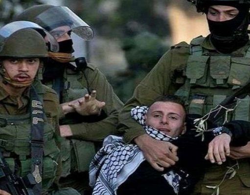 الاحتلال الإسرائيلي يعتقل سبعة فلسطينيين من مناطق مُتفرقة بالضفة الغربية