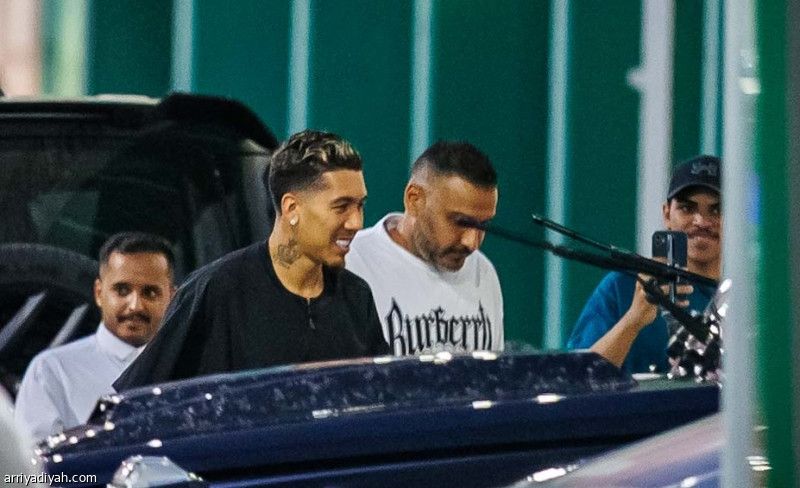 السومة يقود انطلاقة الأهلي.. وفيرمينو يحضر