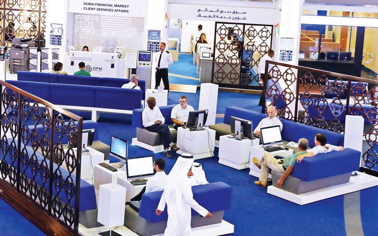 مؤشر سوق دبي يخالف التراجعات الخليجية