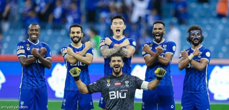 لاعبو الهلال يدعمون جانج.. والكوري يرد: سأعود قريبا