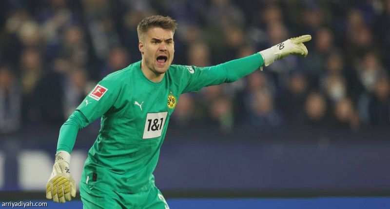 دورتموند يمدد عقد ماير حتى 2025