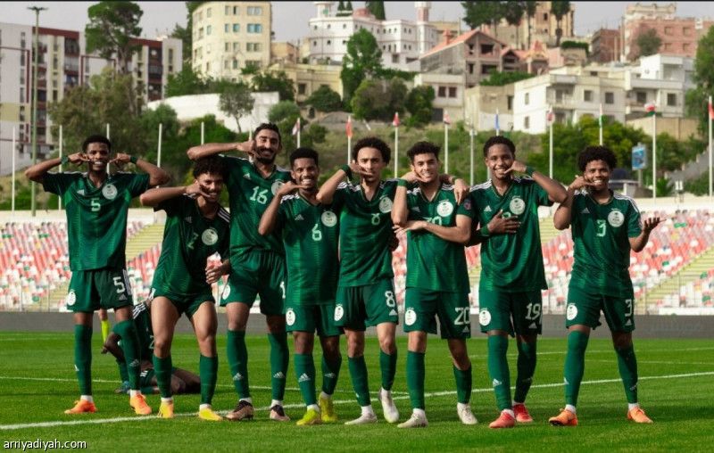 الألعاب العربية.. «أخضر 19» يتأهل بثنائية فلسطين