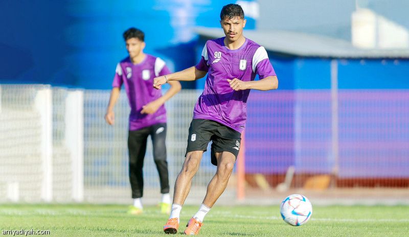 أبها يبدأ بالكويت