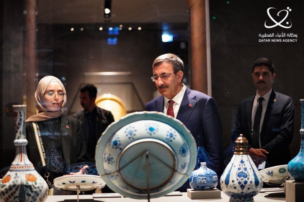 نائب الرئيس التركي يزور متحف الفن الإسلامي