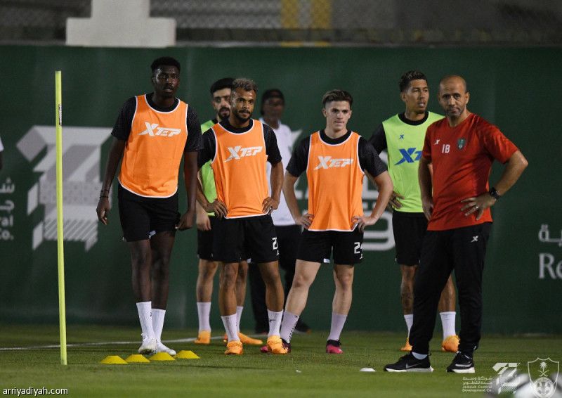 الأهلي.. عنبر يرفع اللياقة