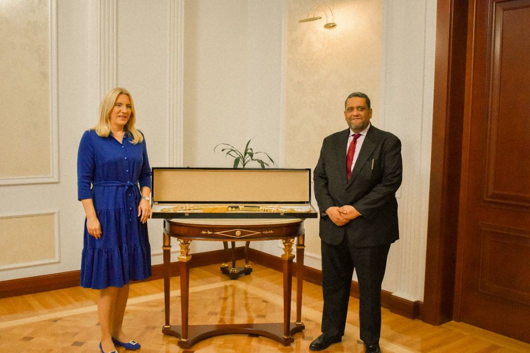 رئيسة هيئة رئاسة البوسنة والهرسك تستقبل سفير دولة قطر