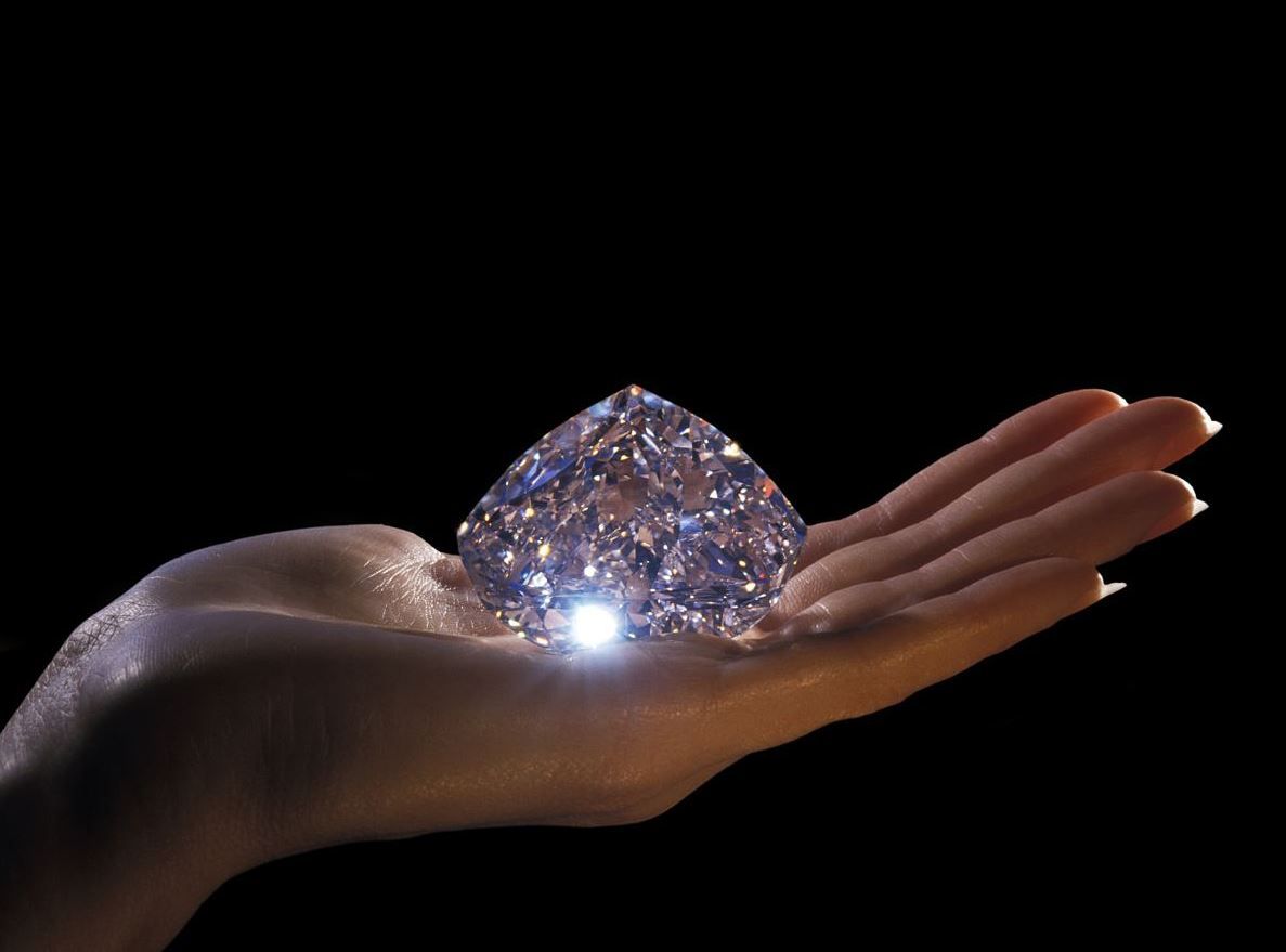 5.5 مليارات تداولات الماس المصنّع بدبي في 2022