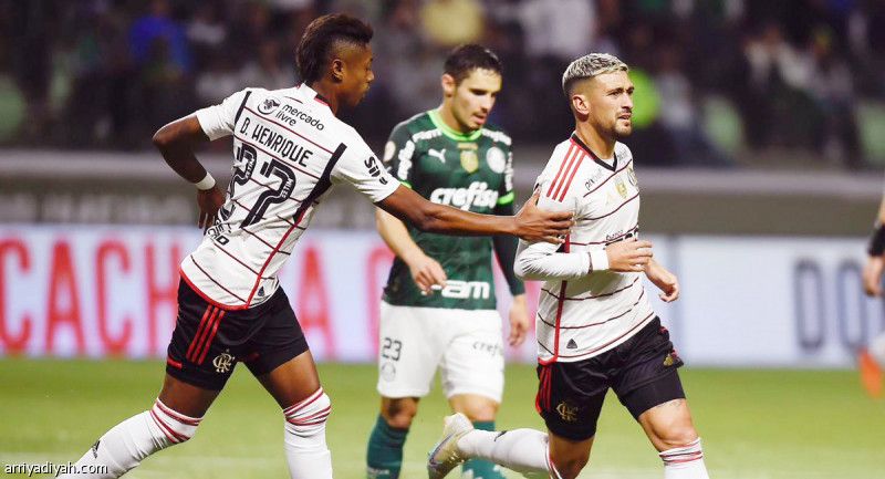 فلامنجو يتعادل مع بالميراس