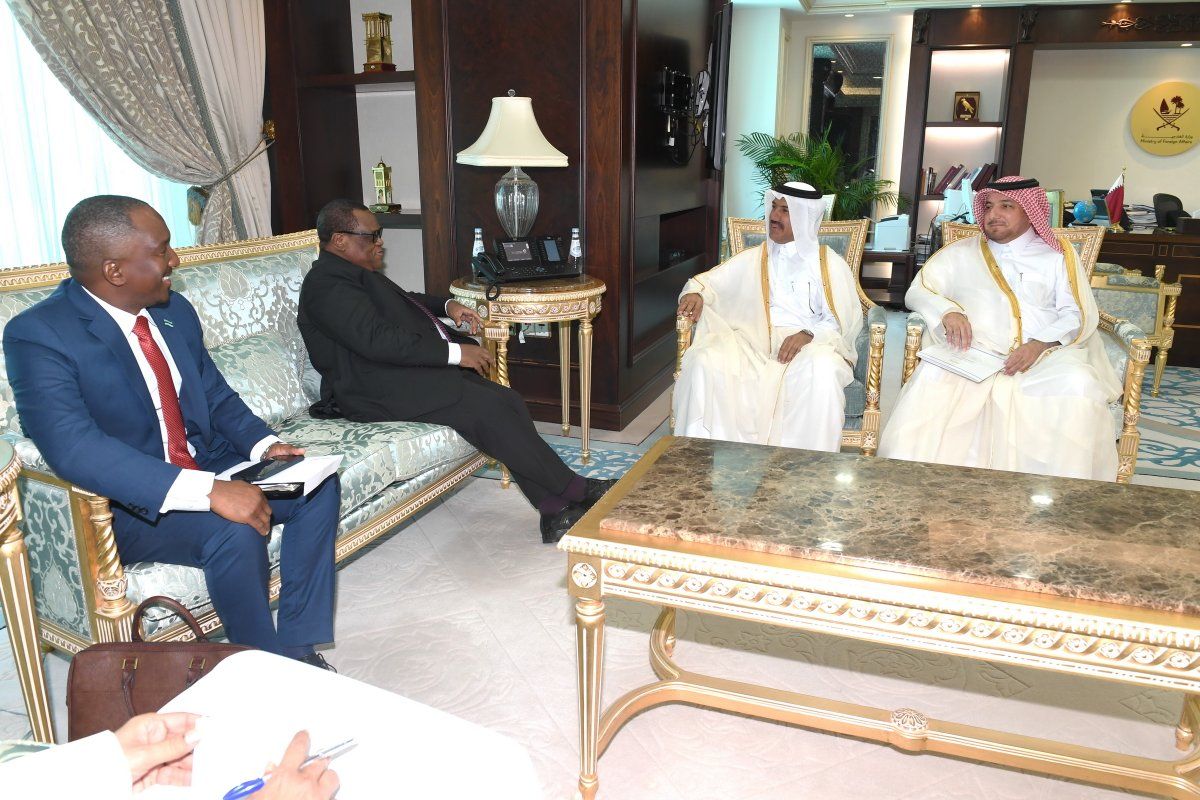 الأمين العام لوزارة الخارجية يتسلم نسخة من أوراق اعتماد سفيري تايلاند وبتسوانا