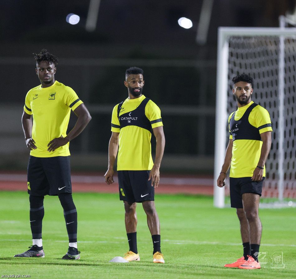 الاتحاد يدشن معسكر الطائف