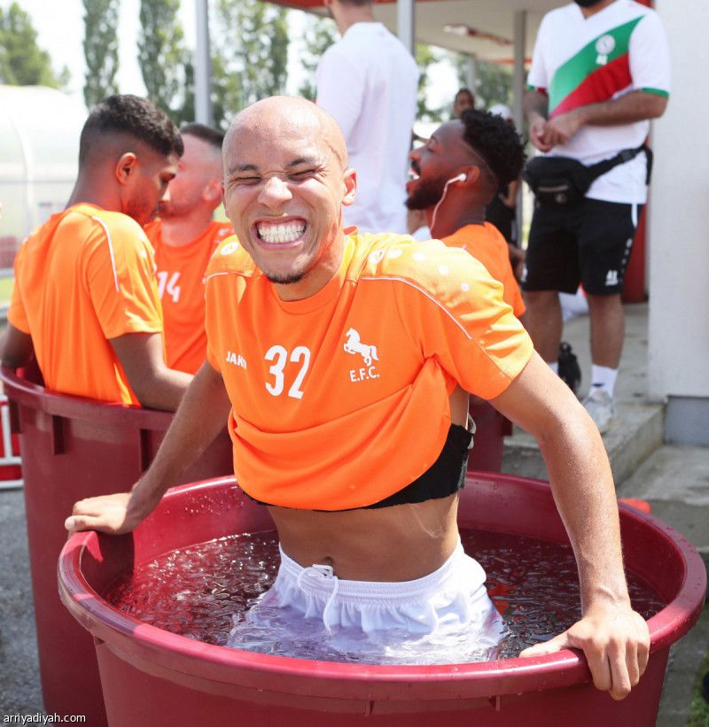 جيرارد يقسّم الاتفاقيين