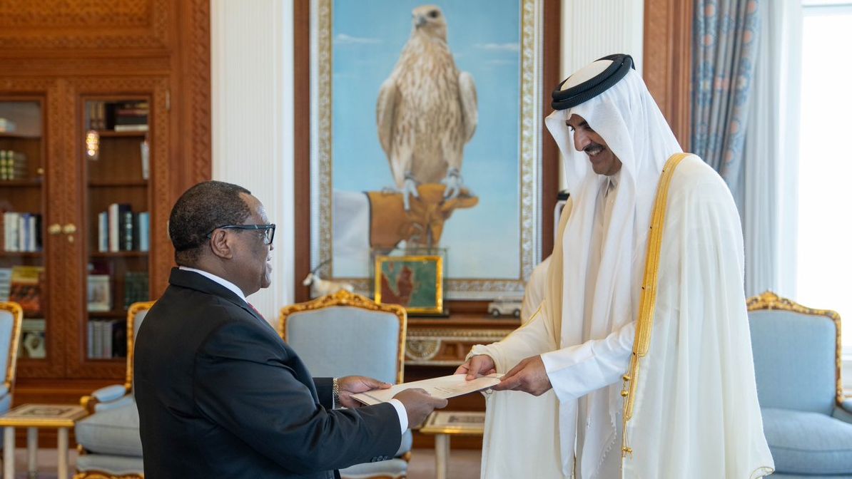 سمو الأمير يتسلم أوراق اعتماد أربعة سفراء جدد لدى الدولة