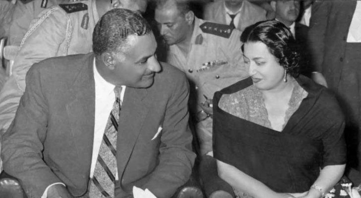 لهذا السبب الصادم توجه جمال عبد الناصر بملابس النوم إلى منزل أم كلثوم