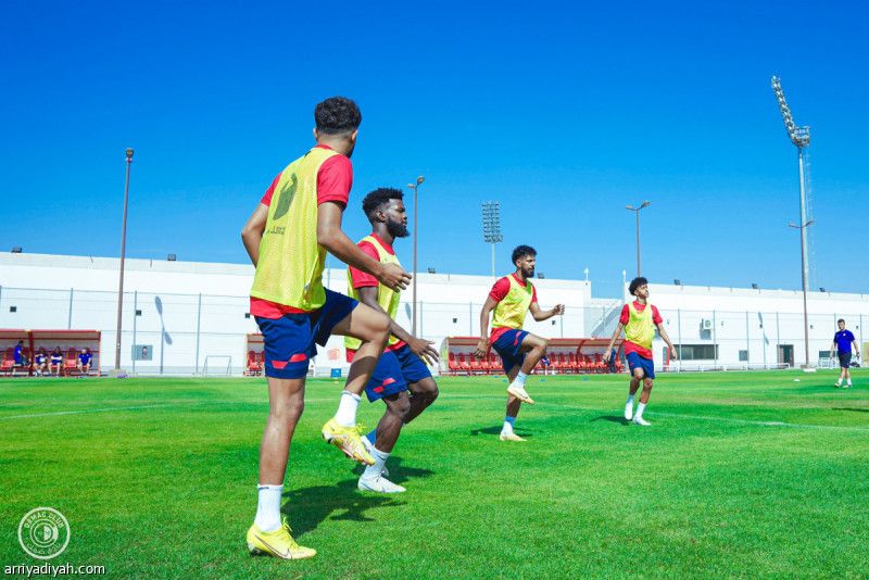 ضمك يتدرب صباحا ويغادر