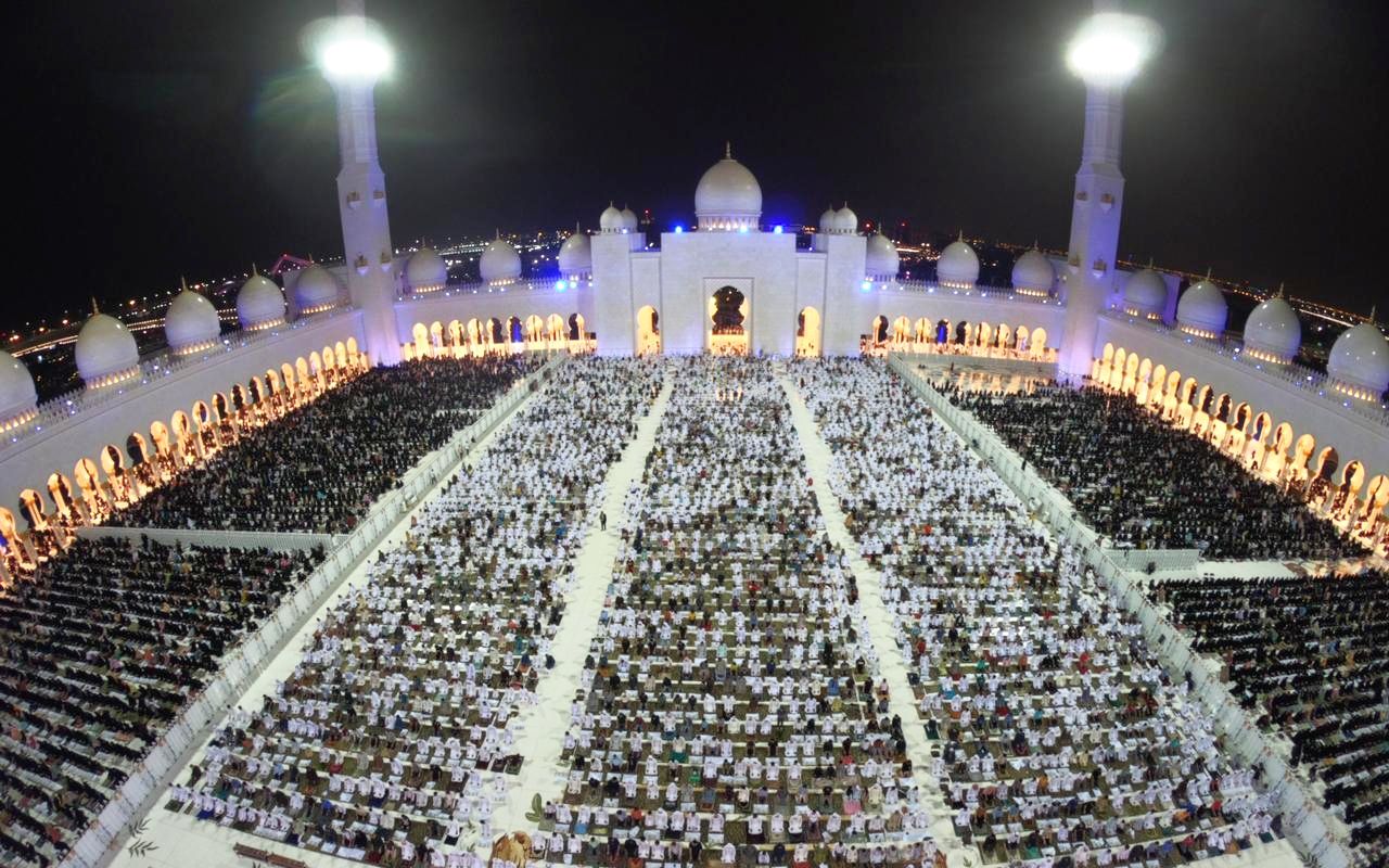 3.3 ملايين مرتاد استقبلهم مركز جامع الشيخ زايد الكبير بأبوظبي