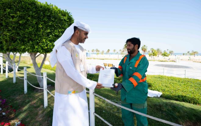 حملة للوقاية من الإنهاك الحراري بمنطقة الظفرة