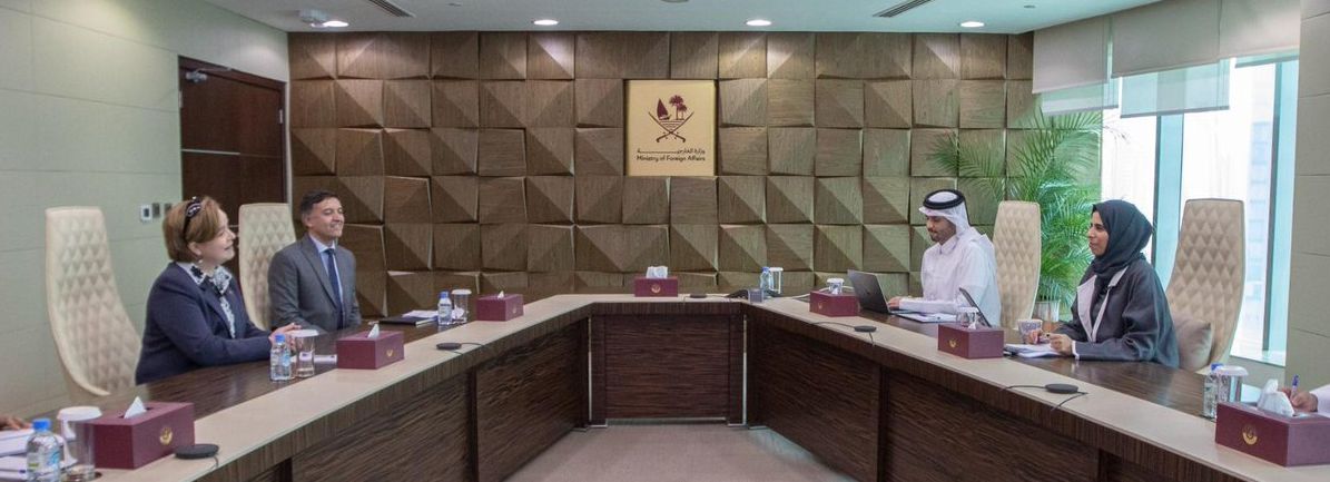 وزير الدولة للتعاون الدولي تجتمع مع السفير الكندي