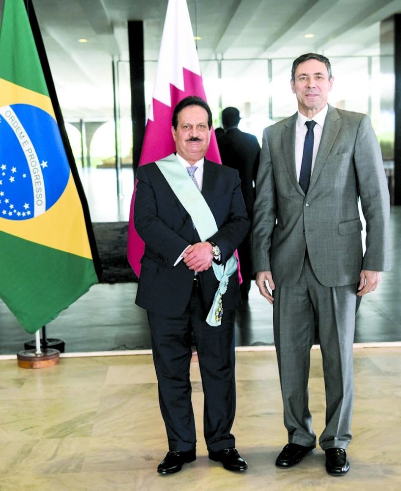 الرئيس دا سيلفا يمنح سفيرنا أرفع وسام برازيلي