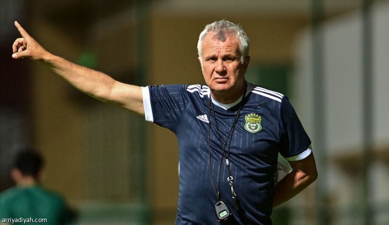 مانولوفيتش يرحل