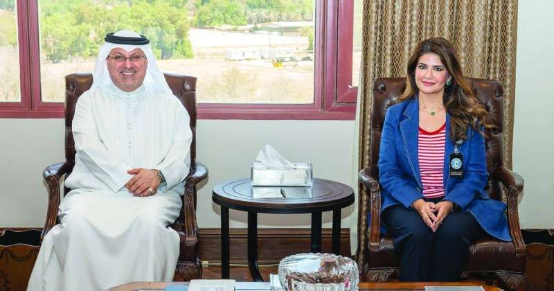 مديرة «كونا» تبحث التعاون الإعلامي مع سفير البحرين