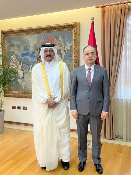 رئيس جمهورية ألبانيا يستقبل سفير دولة قطر