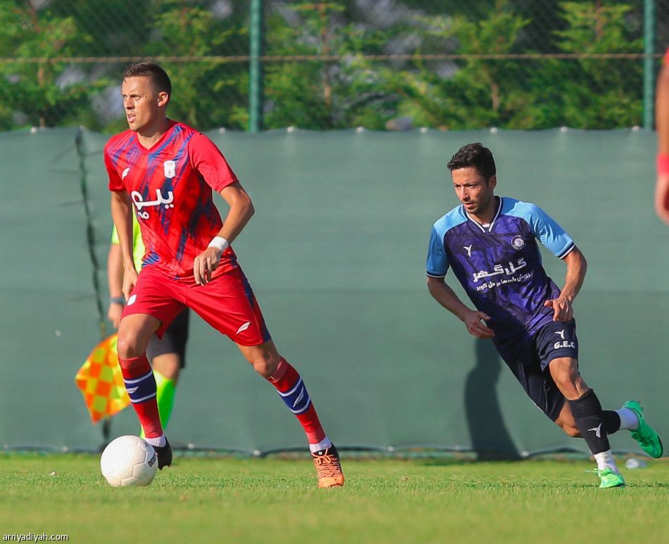 أبها يكسب التجربة الرابعة بثنائية العمري