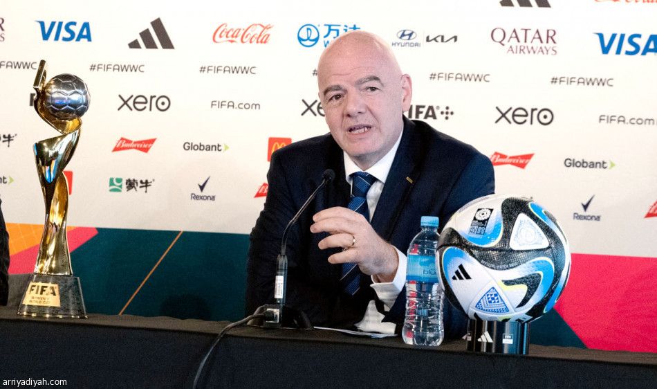 إنفانتينو يرفض المساواة